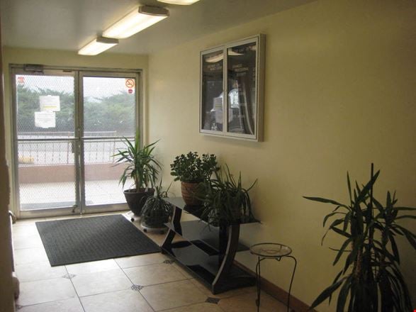 6767 E 39th Ave.