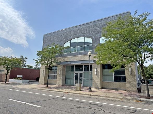 812 S Main St