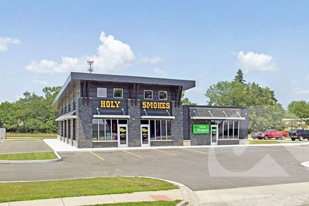 Retail space for Sale at 708 W Bay St in East Tawas