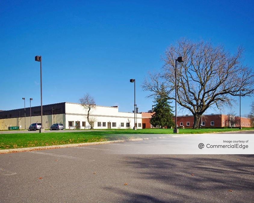 225 Willow Brook Road 225 Willow Brook Road Industrial Building