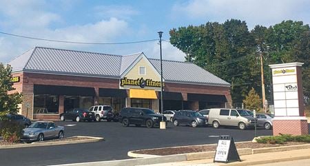 Photo of commercial space at N89 W16899 Appleton Avenue in Menomonee Falls