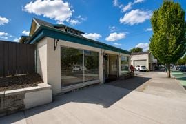719 4th Ave SE