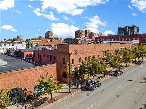 217 E Monroe St