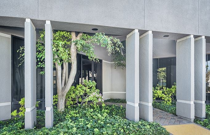 Armstrong Corporate Plaza
