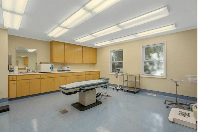 Medical Office Steps from Cape Fear Valley Medical Center