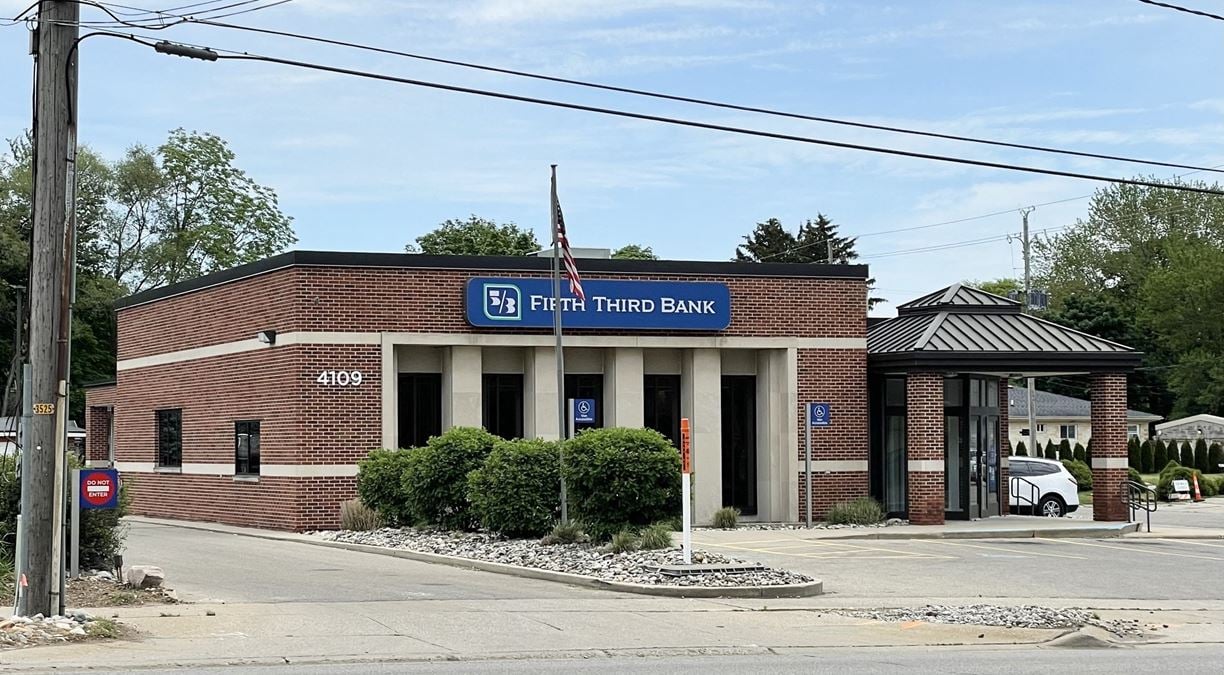 Former Bank Branch - Kalamazoo, MI