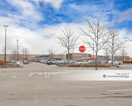 Retail space for Rent at 1960 Twin Lakes Pkwy in Roseville