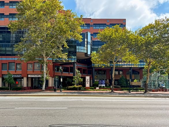 Regus - Bethesda - Wisconsin Ave