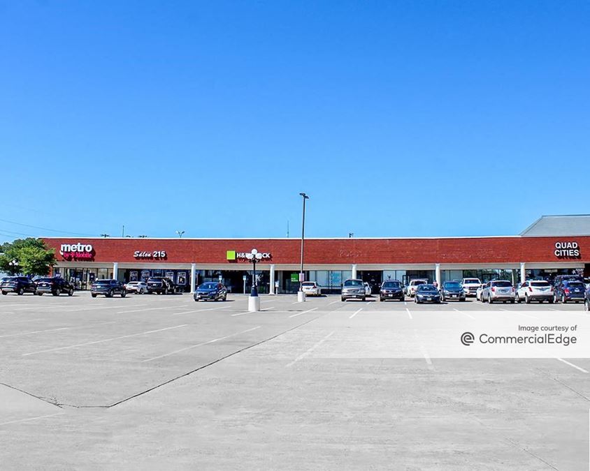 215 West Camp Wisdom Road, Duncanville Retail Space For Lease