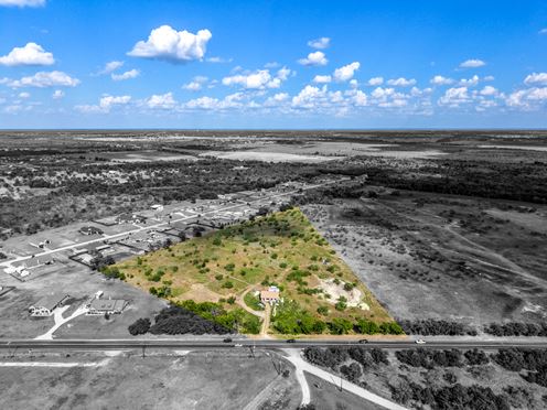 Land Multi-Family Development in Oak Ridge - 7348 N State Highway 34