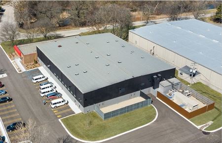 Photo of commercial space at 2700 Auburn Ct in Auburn Hills