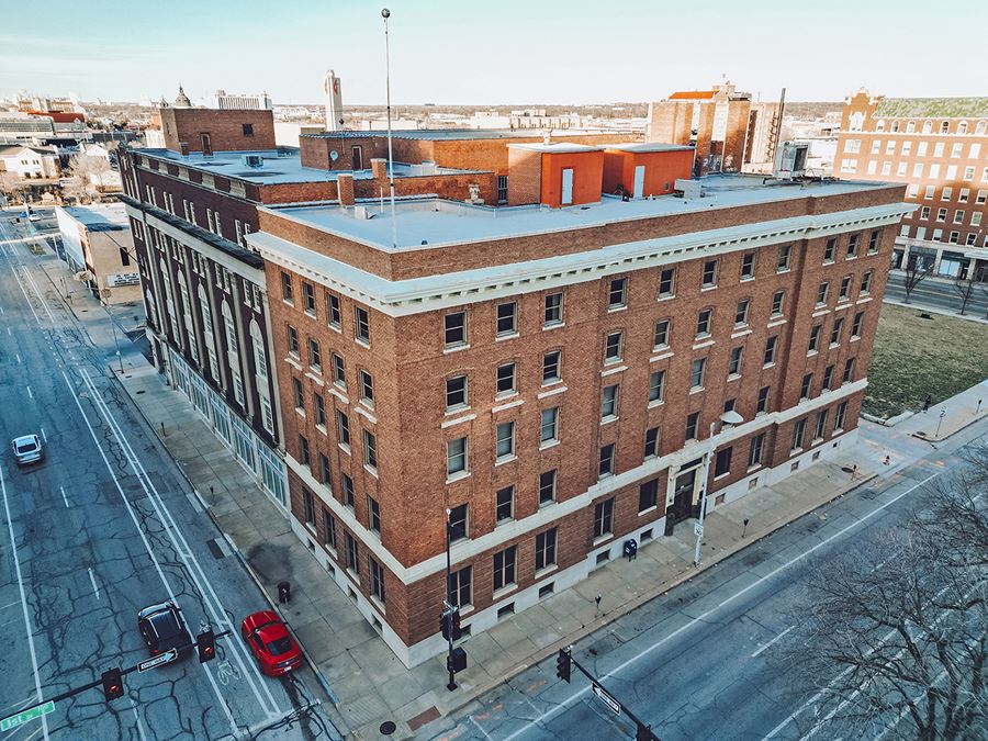 HISTORIC DOWNTOWN OFFICE BUILDING