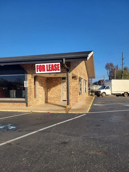 Retail space for Rent at 3240 North State Line Avenue in Texarkana