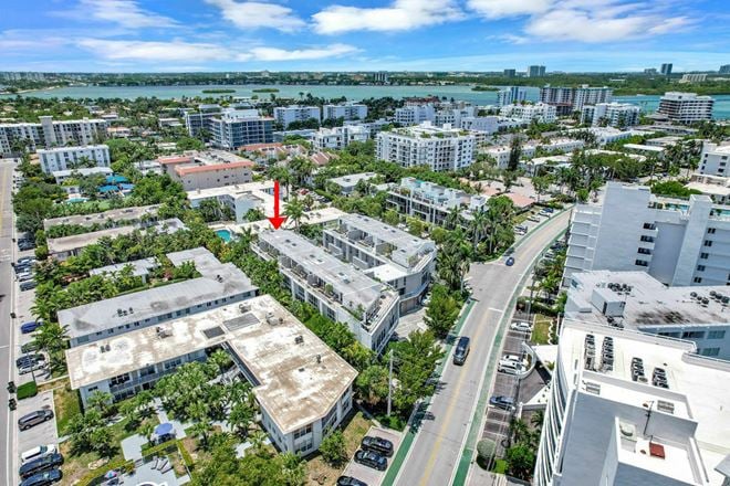 Palm Villas Townhome | Bay Harbour