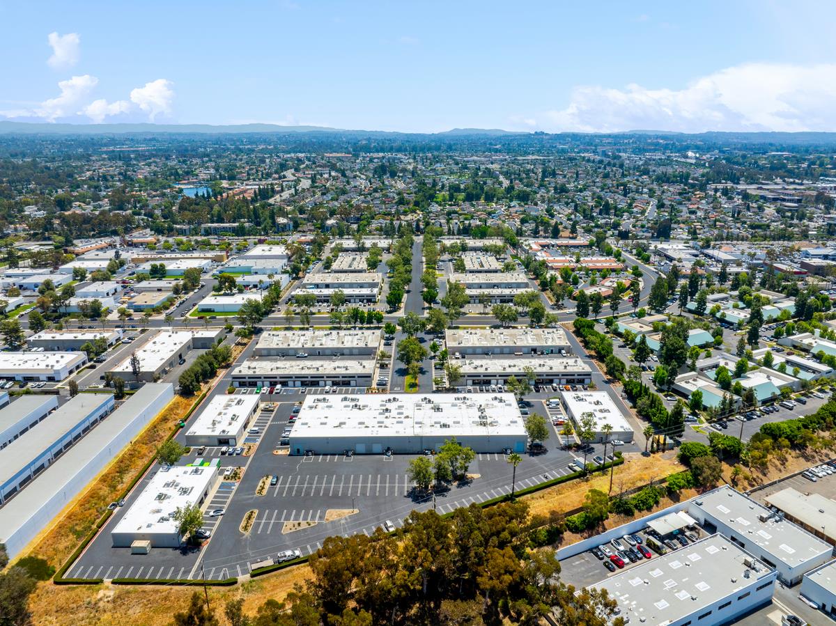 Cañada Business Center