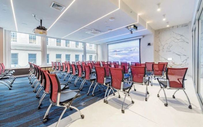 Jay Suites - Jay Conference Empire