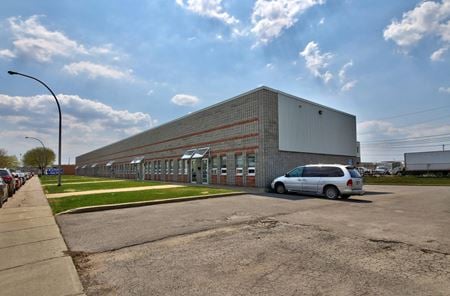 Photo of commercial space at 762-764 in Dorval