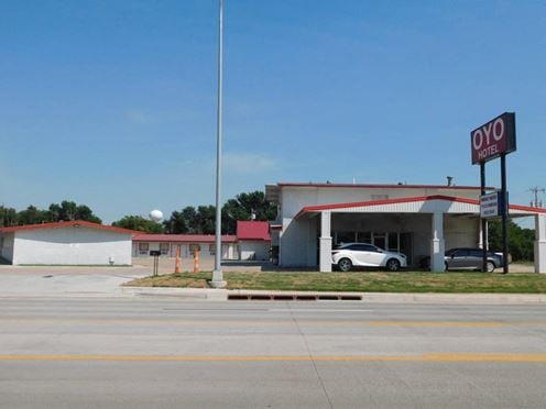 823 NE Hwy 54