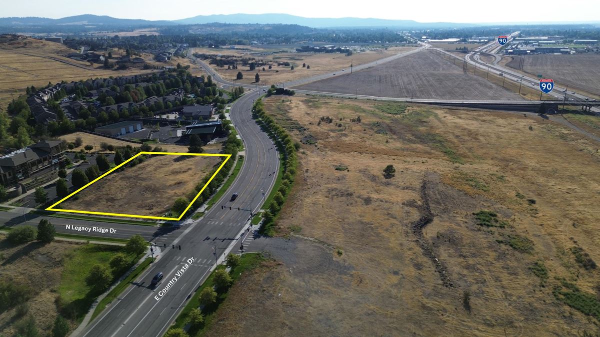 E Country Vista Dr & N Legacy Ridge Dr