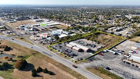 Retail space for Sale at 2901 N Shields Blvd in Moore
