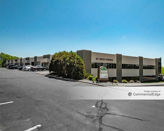 Crossroads of Oakdale - 7200 Hudson Blvd North