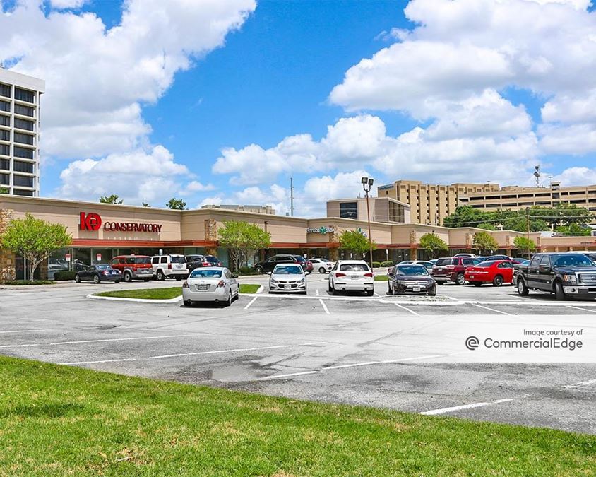 2600 North Stemmons Fwy