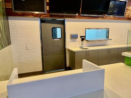 737      Space Photo Gallery 4