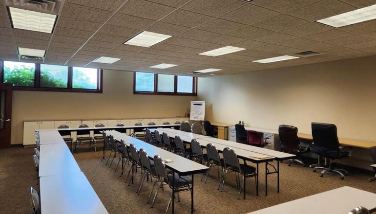 1040 Oconomowoc Pkwy