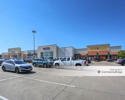 Plaza at Cedar Hill