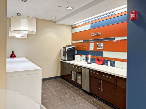 TN, Memphis - Southwind Office Center
