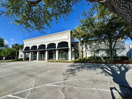 Retail space for Rent at 298 South Yonge Street in Ormond Beach