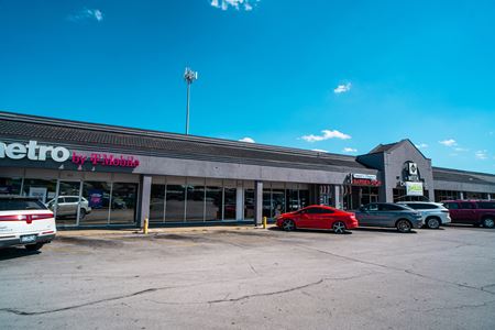 4,200 SF Retail / Office Space For Lease on South Glenstone - Springfield