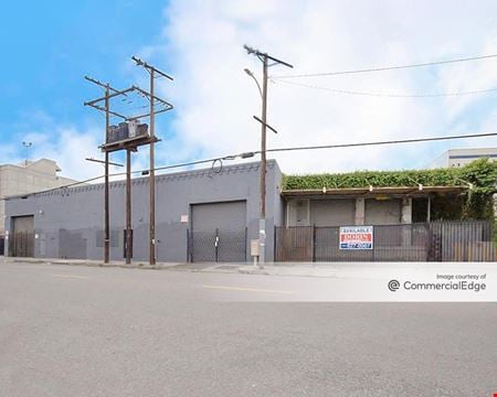 Industrial space for Rent at 1920 East 15th Street in Los Angeles