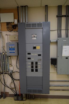Vacant Former Dialysis Clinic: Investment Opportunity