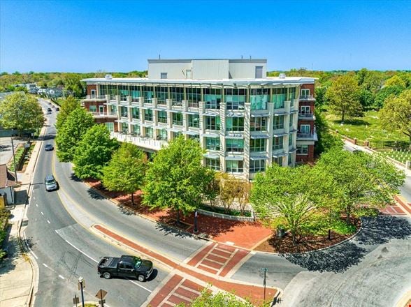 200 Westgate Circle