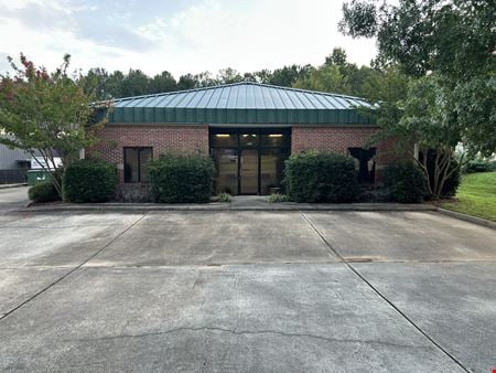 Photo of commercial space at 220 Applegate Trce in Pelham