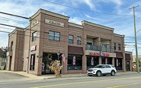 32821- 32905 Grand River Ave