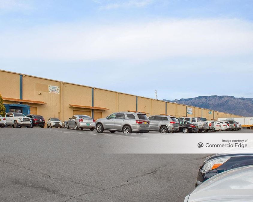 4511 & 4525 Paseo Del Norte NE