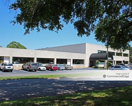 Commercial space for Rent at 2800 Dauphin Street in Mobile