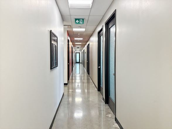 Regus - Burnaby - Solo District