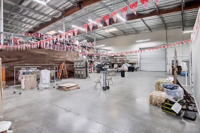 11400 Downey Ave