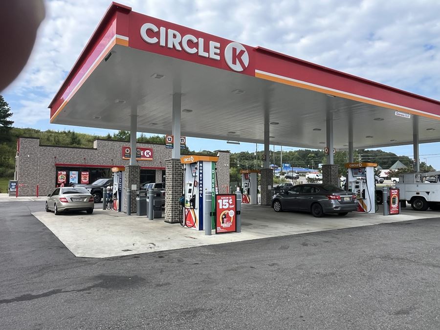 Single Tenant Ground Lease with Circle K Tenant