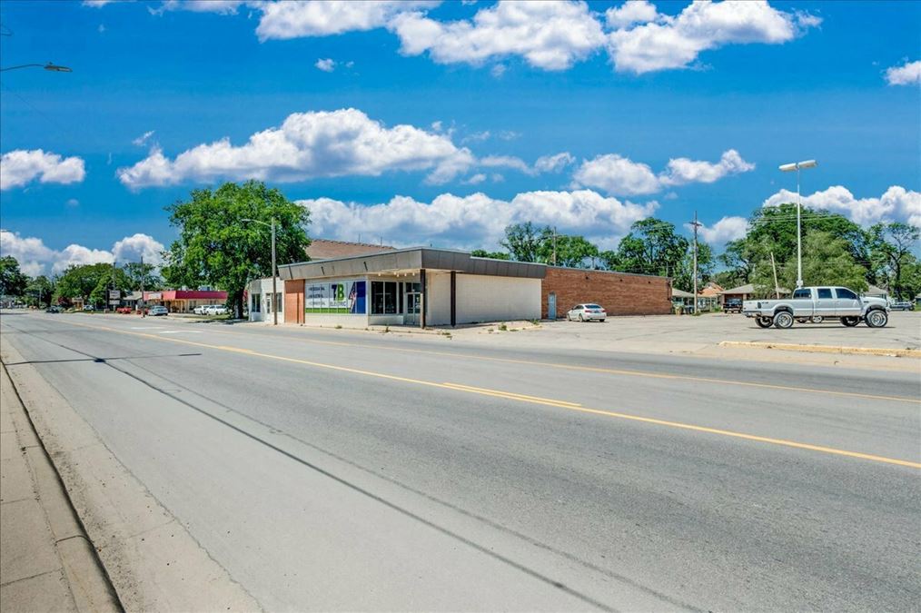 722 E 4th Ave, Hutchinson