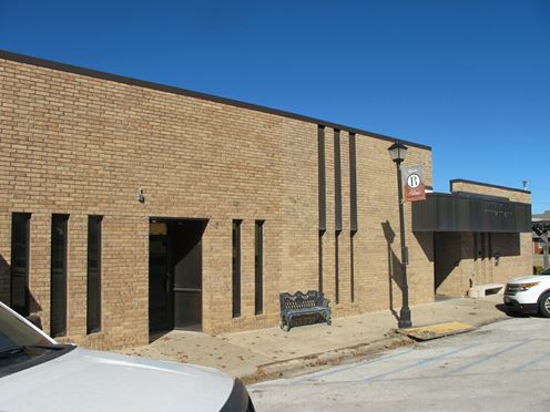 209-213 N Main St