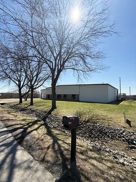 Industrial space for Rent at 128 Industrial Dr., in Gilberts