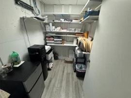 892 SF Suite 202 PROFESSIONAL & MEDICAL OFFICE SPACE FOR LEASE