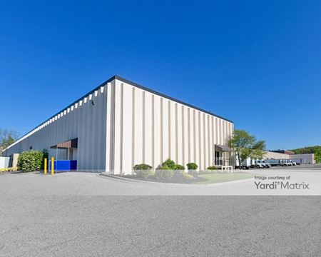 Industrial space for Rent at 5100 Naiman Pkwy in Solon