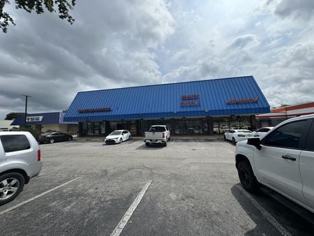 Retail space for Rent at 19485 South Dixie Highway in Cutler Bay