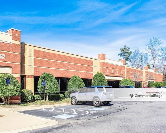 Lakeside at Peachtree Corners - 5390 Triangle Pkwy