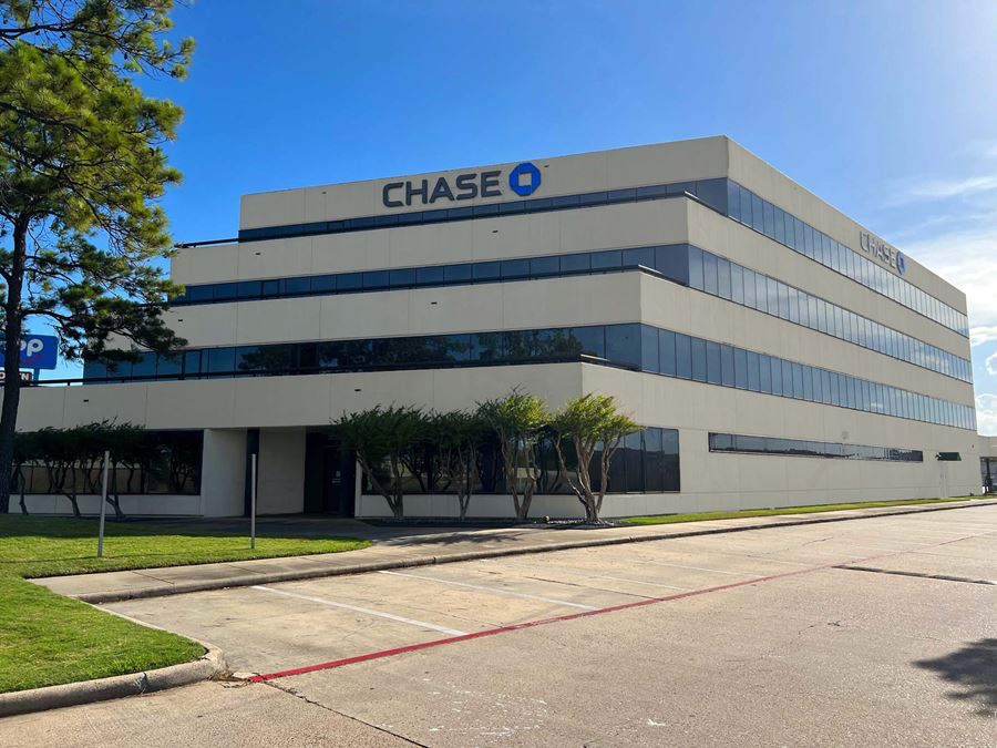 Chase Bank Office Building For Lease